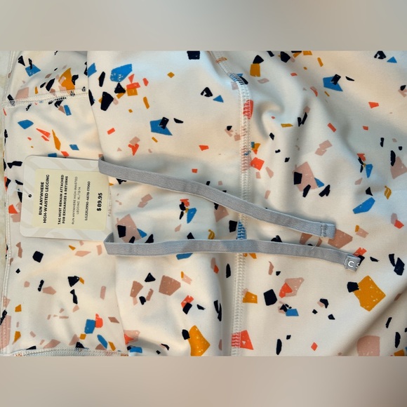 Fabletics Run Anywhere motion 365 HW 7/8 legging - Picture 7 of 8